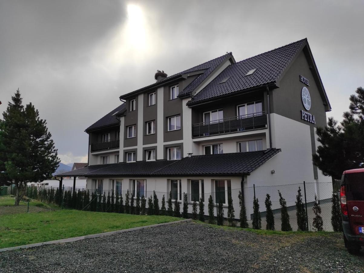 Hotel Petra Hrabusice Exterior photo